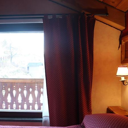 Agriturismo B&B Chevres A Cheval Charvensod Eksteriør billede