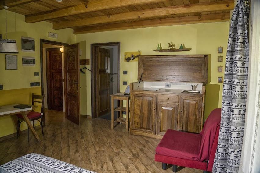Agriturismo B&B Chevres A Cheval Charvensod Eksteriør billede