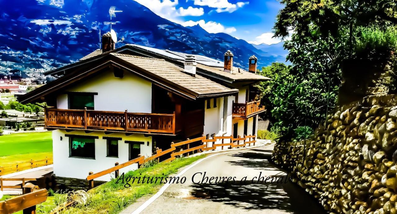 Agriturismo B&B Chevres A Cheval Charvensod Eksteriør billede